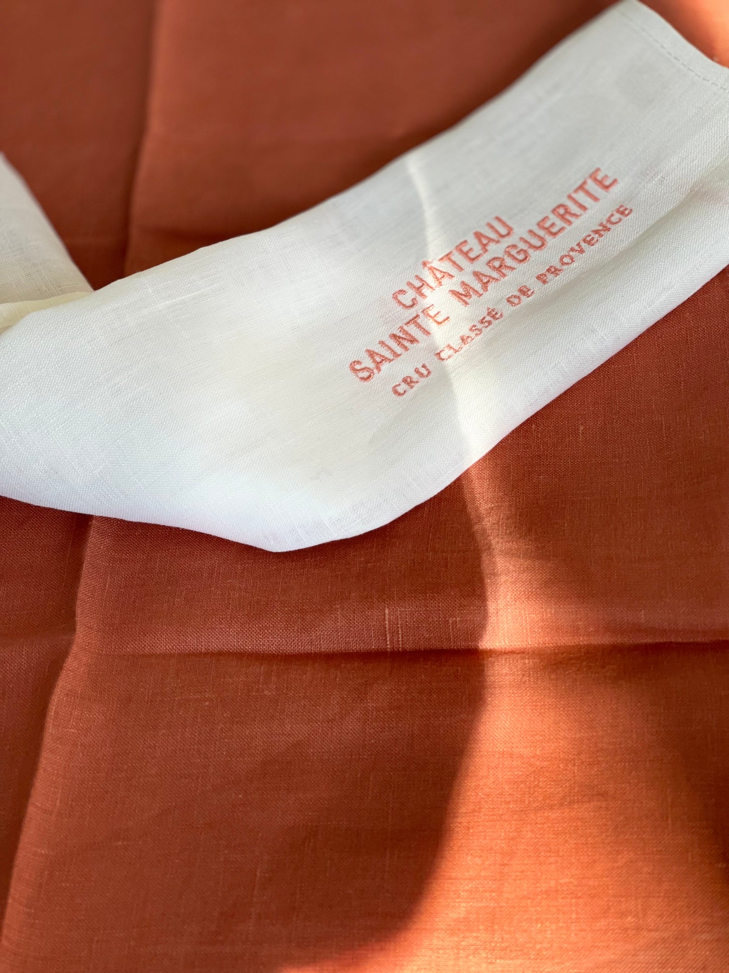 SERVIETTE DE TABLE PERSONNALISÉE LOGO RESTAURANTS, HÔTELS, EVENEMENTIEL