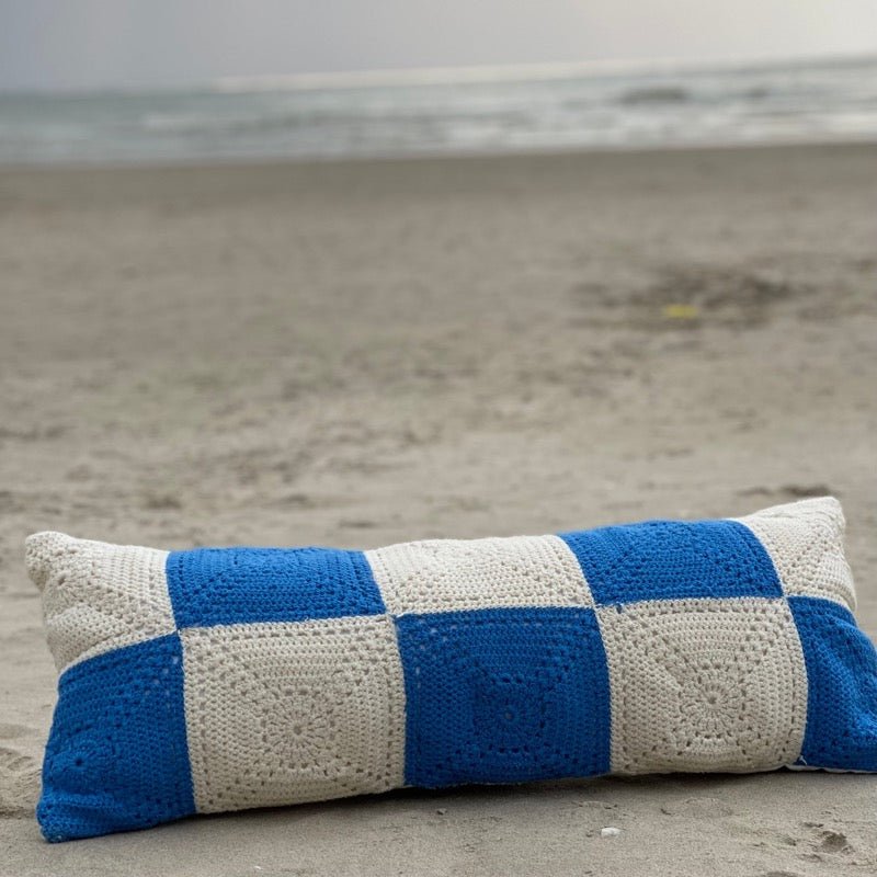 moutty Le coussin crochet Mercedes