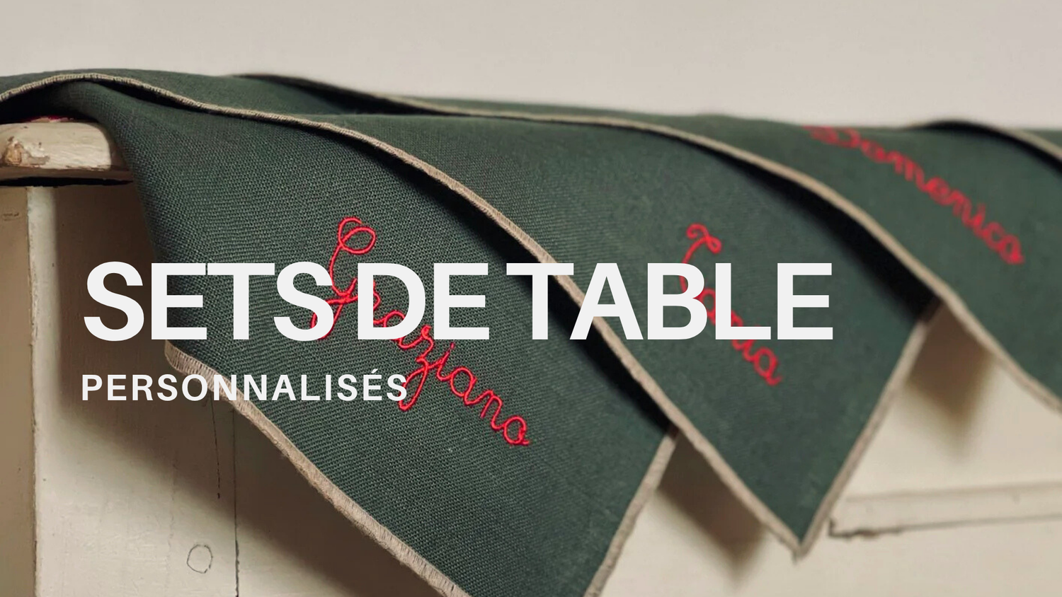 set de table personnalisée prénom texte logo 
