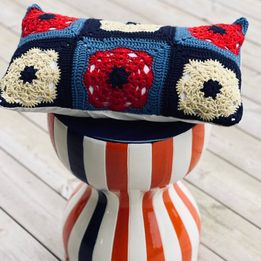 moutty Le coussin crochet Thérèse