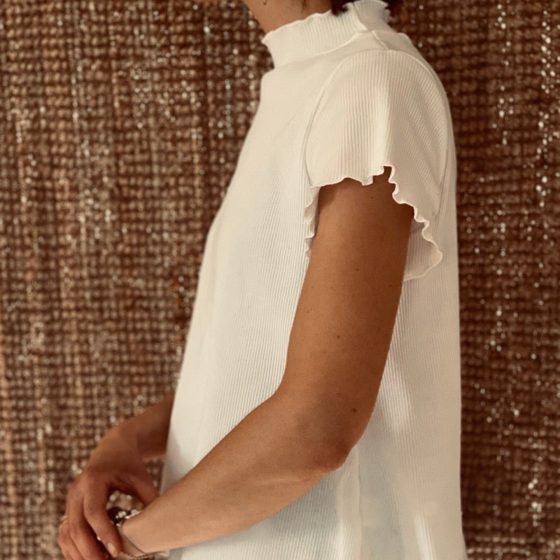 t-shirt blanc col volant froufrou cotelé