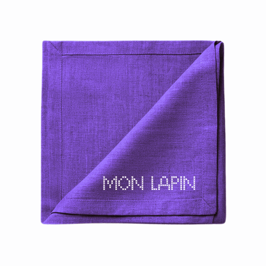 serviette de table avec une broderie prénom texte personnalisation serviette de table personnalisable