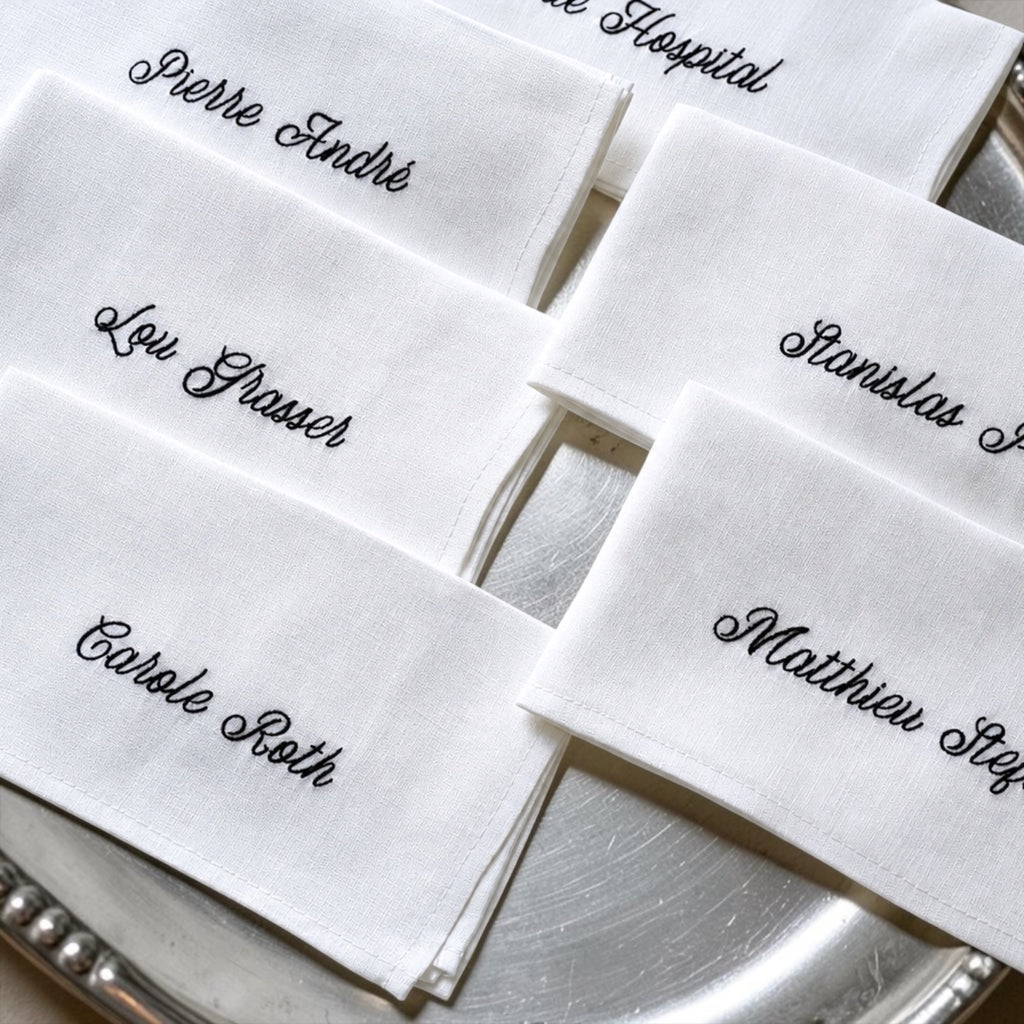 PERSONALISIERTE STOFFSERVIETTE MIT DEN VORNAMEN IHRER GÄSTE – HOCHZEIT