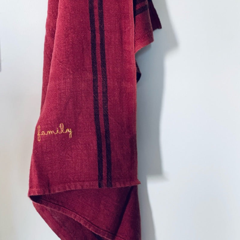 moutty BRODERIE FAMILY Torchon le bocage - Médoc - Brodé « family »