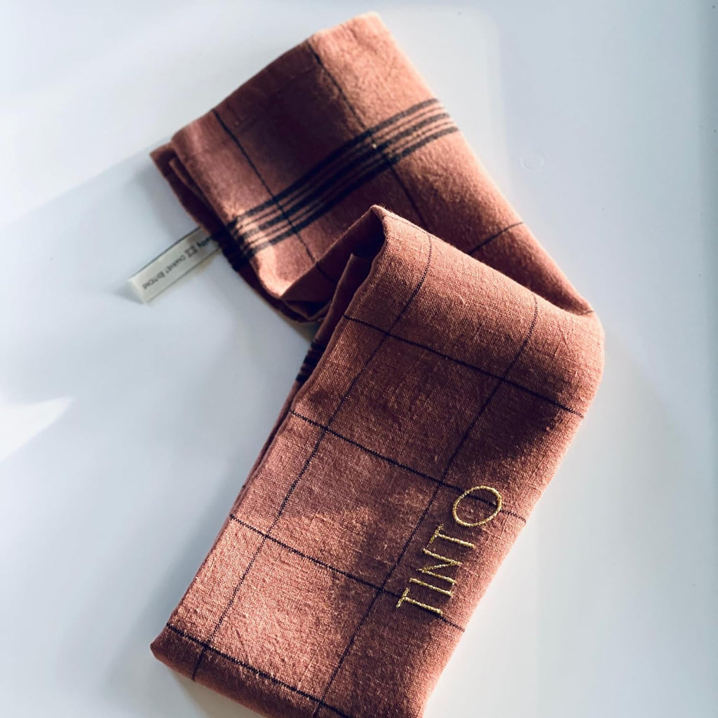 Torchon personnalisé en lin avec broderie prénom initiales
